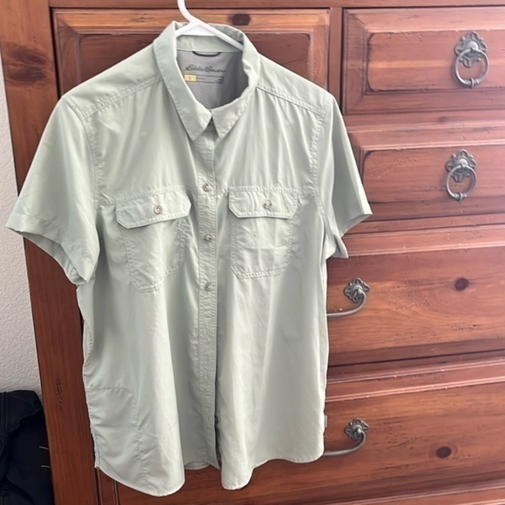 EUC Eddie Bauer Travex Women’s Light Green Quick Dry Shirt Size Large